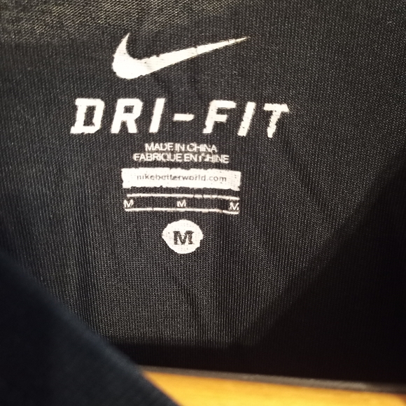 Nike lebron lion tee size med - Picture 2 of 4